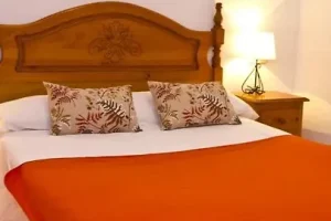 Hostal ,Restaurante Y Camping El Mirador