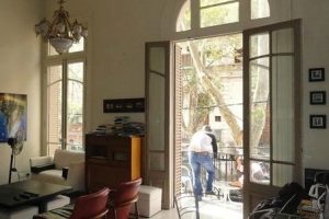 hostel la reina