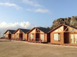 HOTEL Y CABAÑAS LICANANTAY