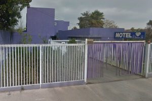 Motel El Amor En Lila
