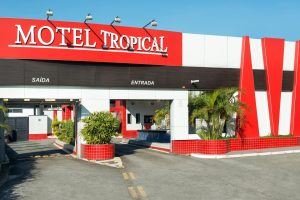 Motel Tropical