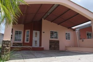 Residencial la Reina